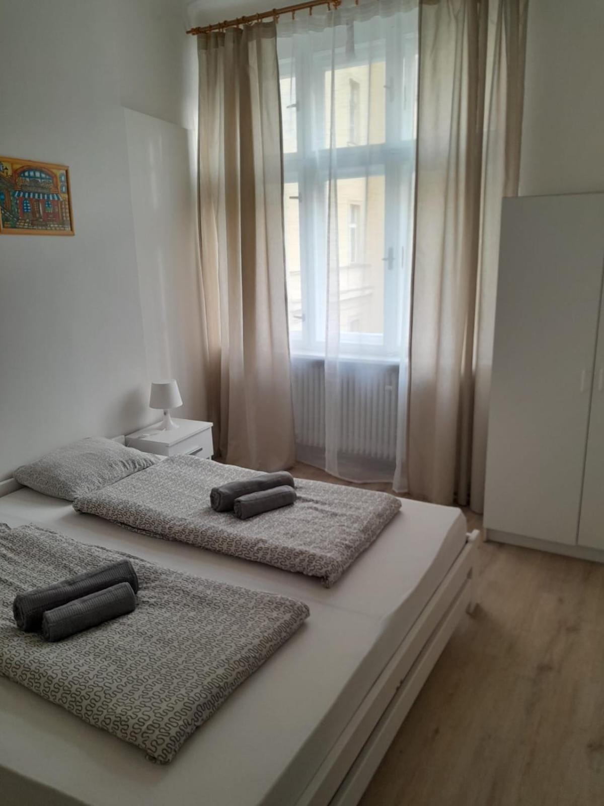 Lubert Apartmany S.R.O Prag Eksteriør billede